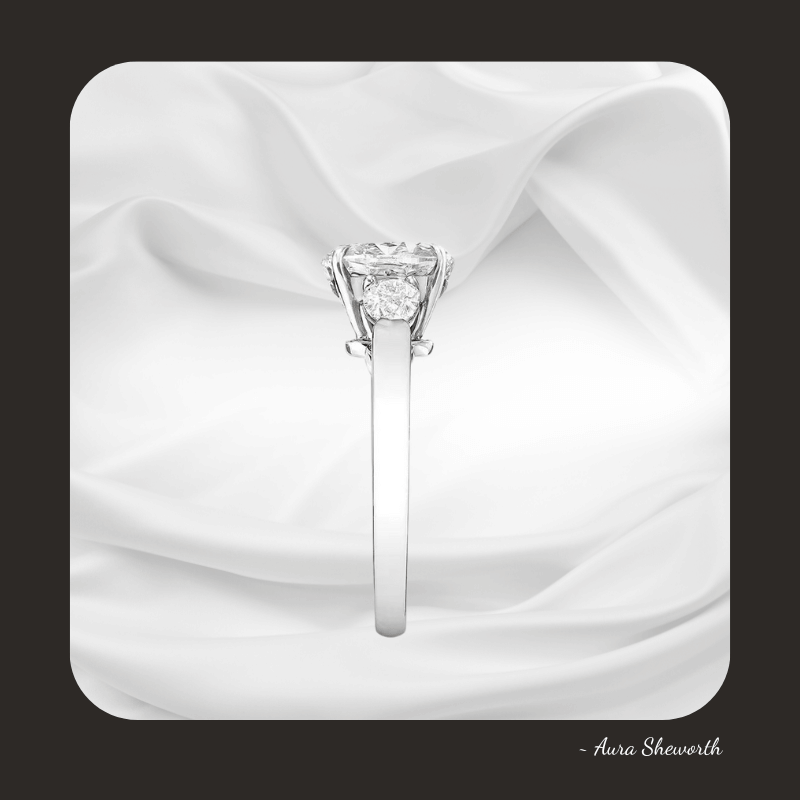 Lab-Grown Halo Ring | IGI D/VVS1 | Hypoallergenic Engagement Jewelry for Weddings & Daily Wear Oval